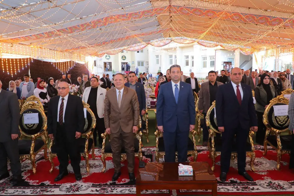 شارك الأستاذ الدكتور/ أيمن الشهابي، محافظ دمياط، في الاحتفالية التي نظمها معهد راية العالي للإدارة والتجارة الخارجية بدمياط الجديدة، بمناسبة حصول المعهد على الاعتماد المؤسسي من الهيئة القومية لضمان جودة التعليم والاعتماد