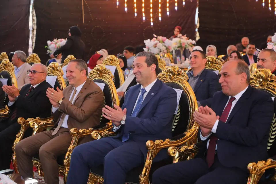 شارك الأستاذ الدكتور/ أيمن الشهابي، محافظ دمياط، في الاحتفالية التي نظمها معهد راية العالي للإدارة والتجارة الخارجية بدمياط الجديدة، بمناسبة حصول المعهد على الاعتماد المؤسسي من الهيئة القومية لضمان جودة التعليم والاعتماد